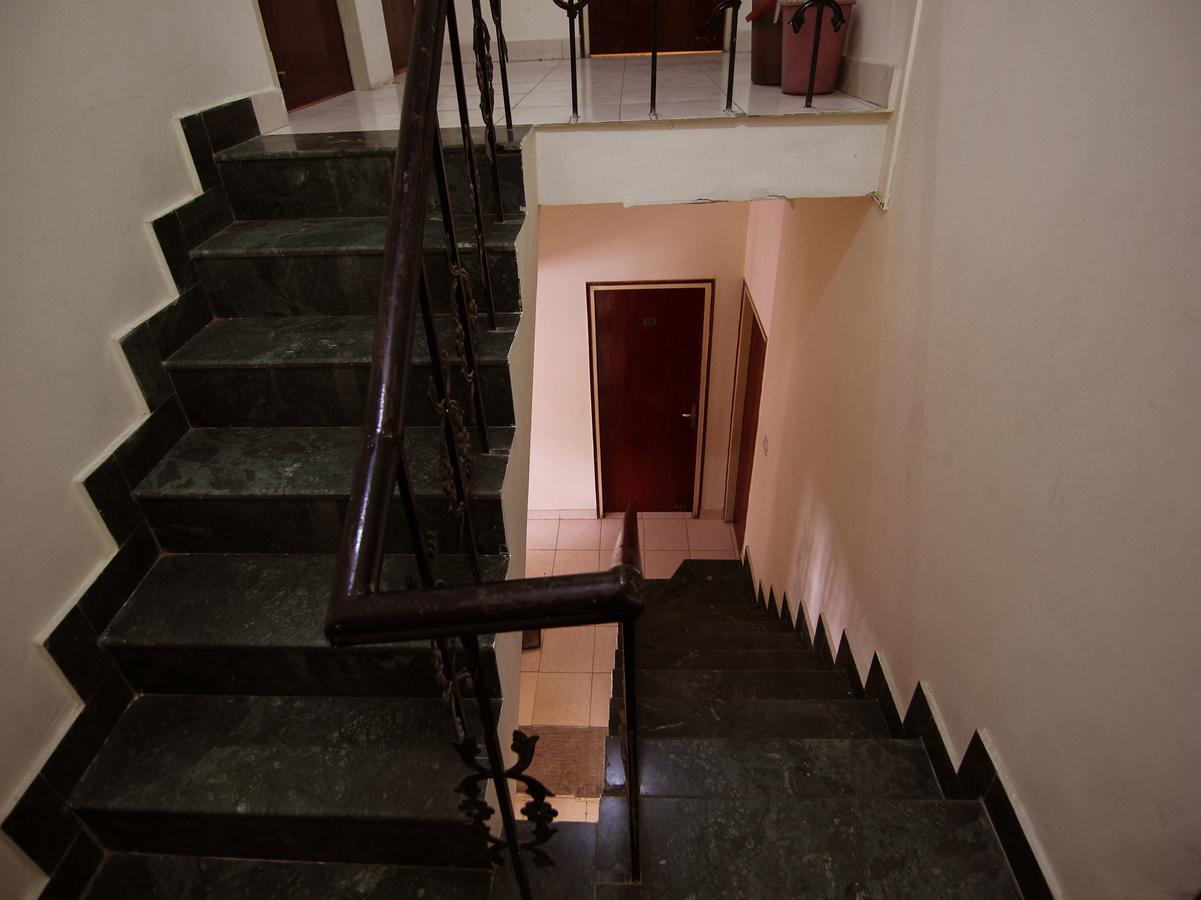 פונה Oyo 4104 Surya Villa מראה חיצוני תמונה