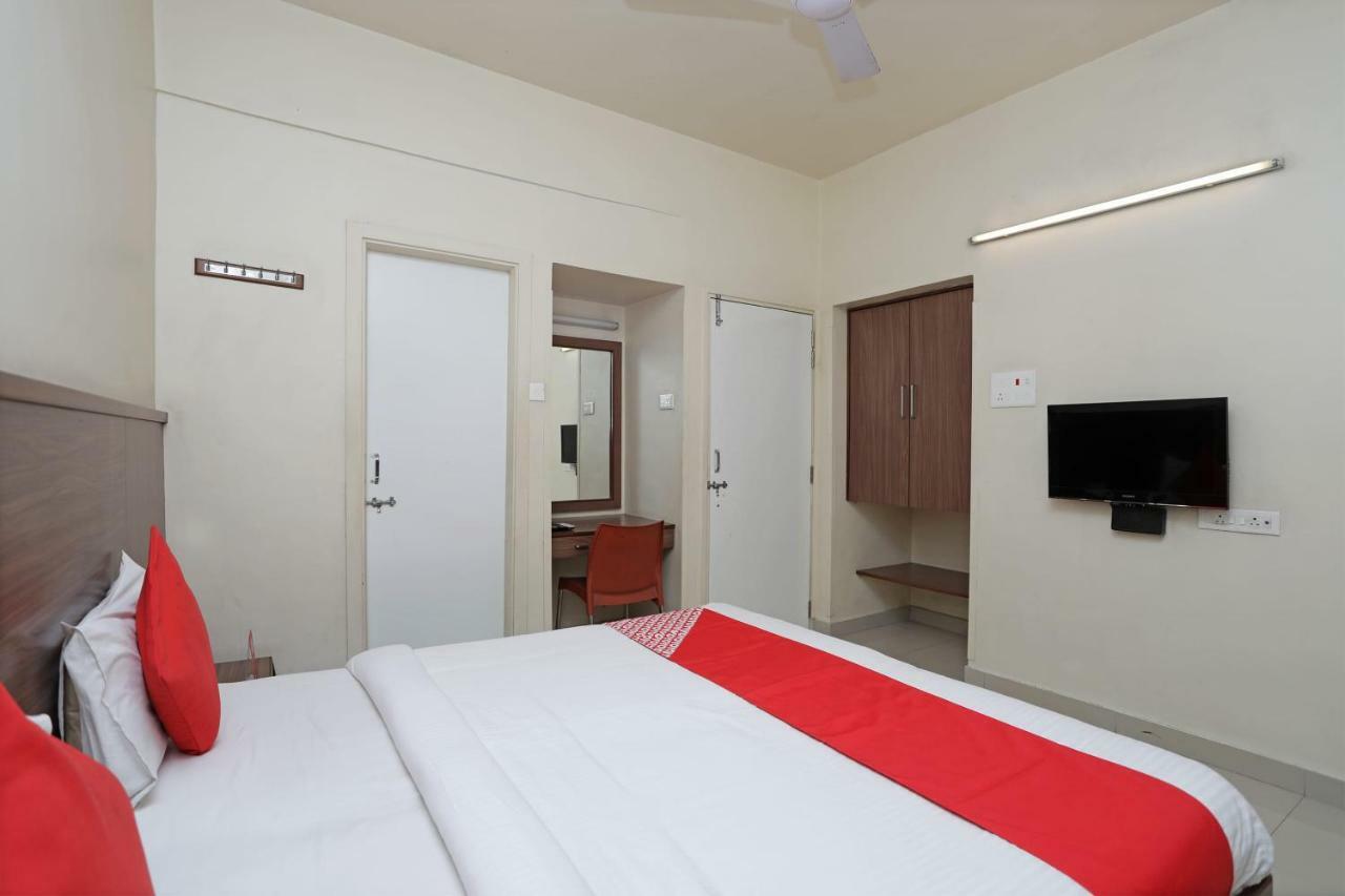 פונה Oyo 4104 Surya Villa מראה חיצוני תמונה